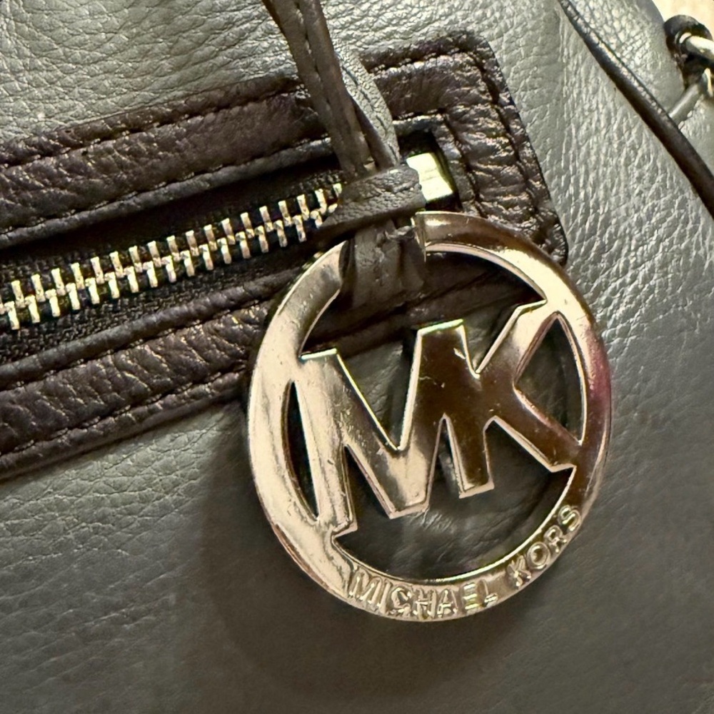 Michael Kors Gray Leather Satchel Bag With MK Charm that Nearly Ended Me … - Picture 5 of 11